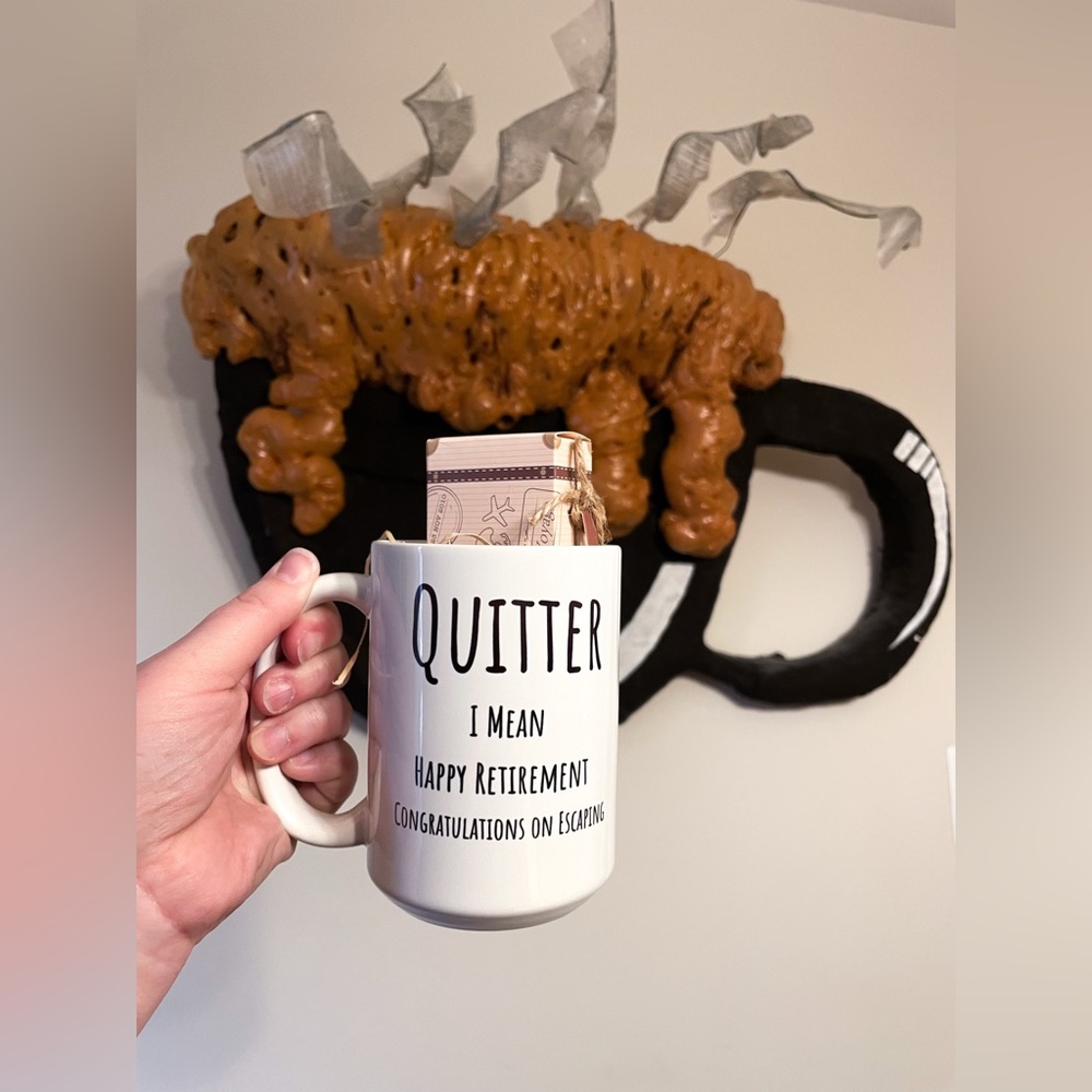 Funny Retirement Gift Mug with Gift Bag and Novelty Gift Box - NWOT - Picture 2 of 9